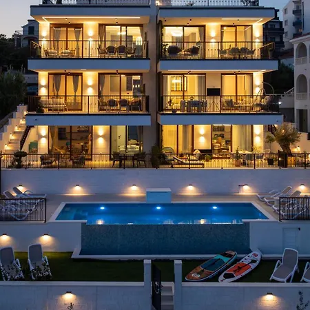 Royal Oak Beachfront Trogir Seget Vranjica