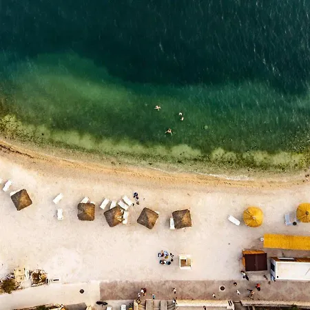 Royal Oak Beachfront Trogir Apartment