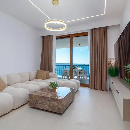 Royal Oak Beachfront Trogir