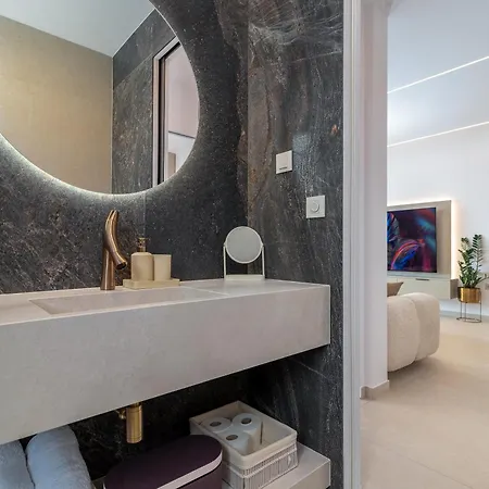 Royal Oak Beachfront Trogir سيغيت فغانييتْسا