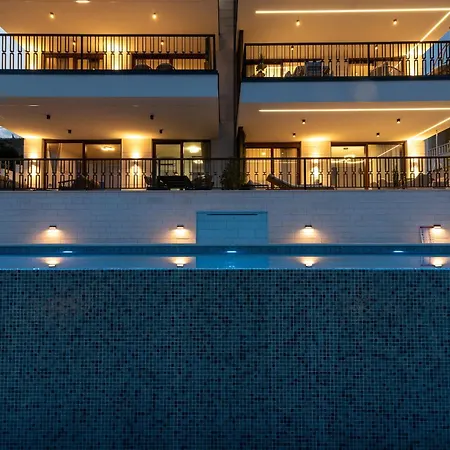 Royal Oak Beachfront Trogir
