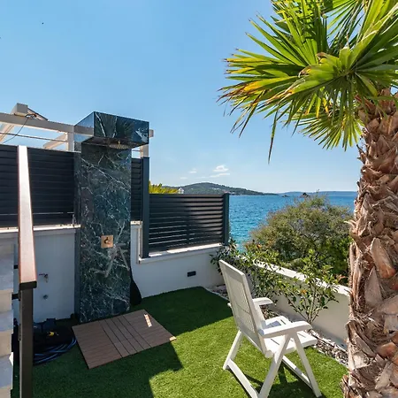 Royal Oak Beachfront Trogir